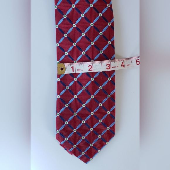 Jos. A Bank Signature Collections Men's Tie 100% Silk - Picture 8 of 9